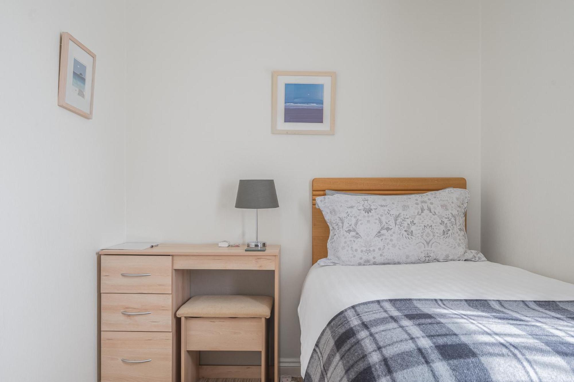 Single Room,1717088002:JPEG